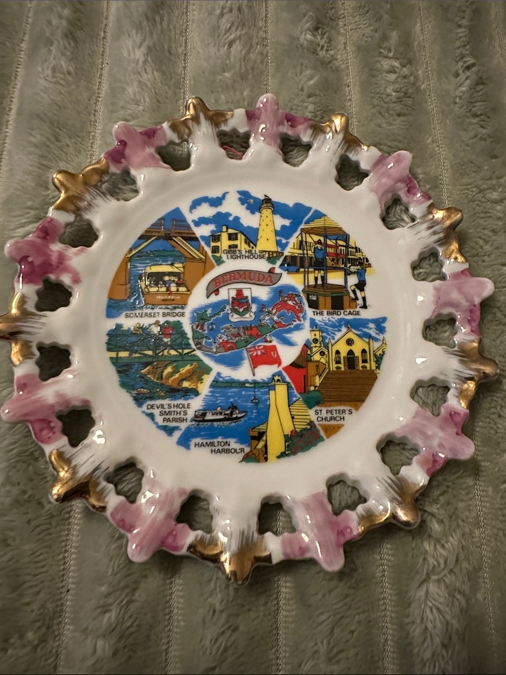 Vintage Bermuda Souvenir Decorative Ceramic Plate with Pink & Gold Trim